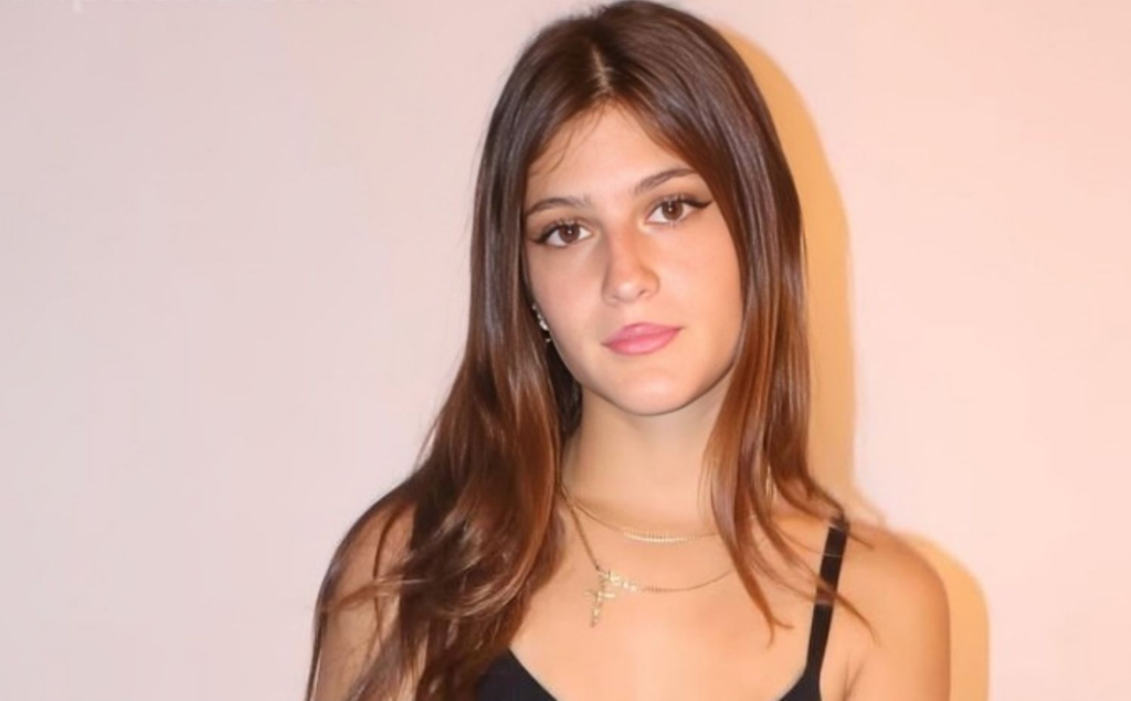 a close photo of Jenny Popach