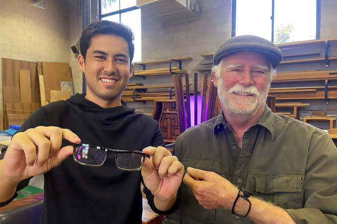 photo of Mark Singer Gorilla Glue holding glasses in his hands